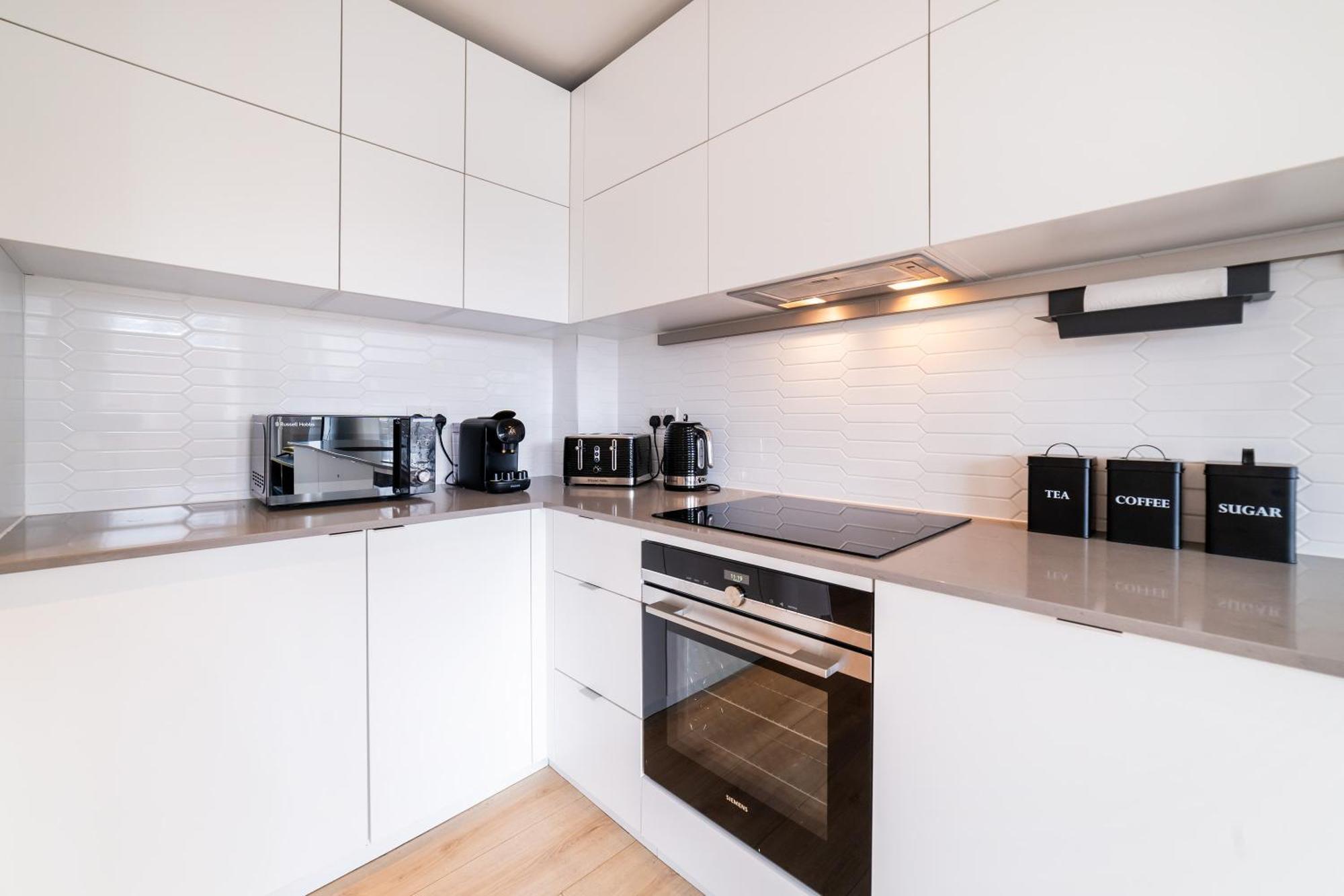 Апартаменты Stylish Retreats On Olympic Way Лондон Экстерьер фото