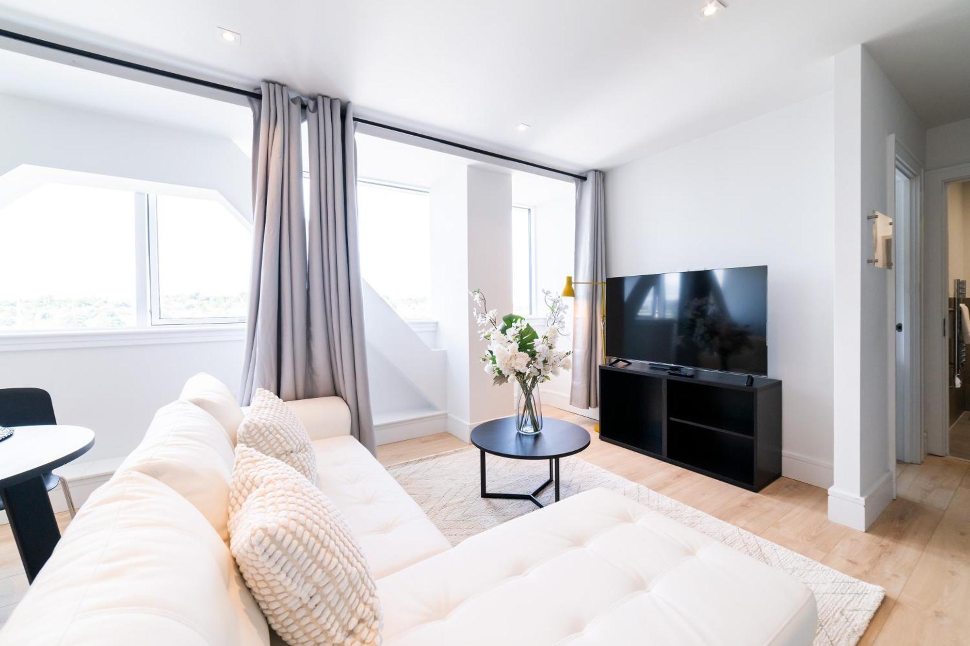 Апартаменты Stylish Retreats On Olympic Way Лондон Экстерьер фото